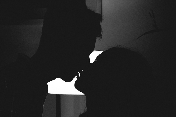 A Totally Unqualified Guide to Kissing: How To Kiss